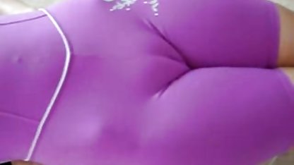 Sampai akhir Mei 2019 teman saya mengepalkan penis gede bokep saya lapar lubang