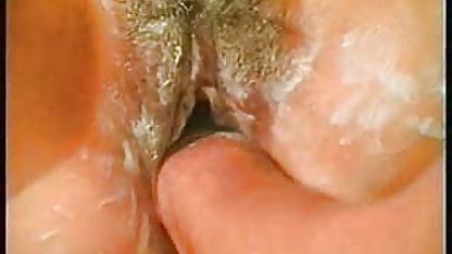 Saya akan menunjukkan cara tenggorokannya titit besar, bahkan bokef barat kontol gede