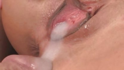 Mencintai video dientot kontol gede pasangan