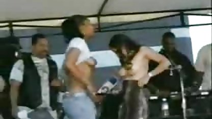 Hard dick, meludah, rambut kontol gede ngetot pirang, cewek cantik sebelum berkendara