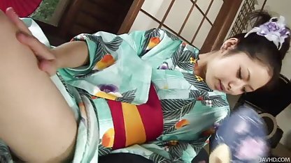 Priya Rai memberikan footjob, orang bokep kontol gede bule Asia hung pejantan muda